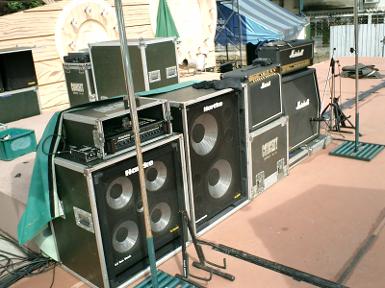 ตู้เบสมือสอง Hartke 4000 และตู้cabinet 2 ชั้น เสียงครบทั้งhi และ low สภาพใหม่สวย